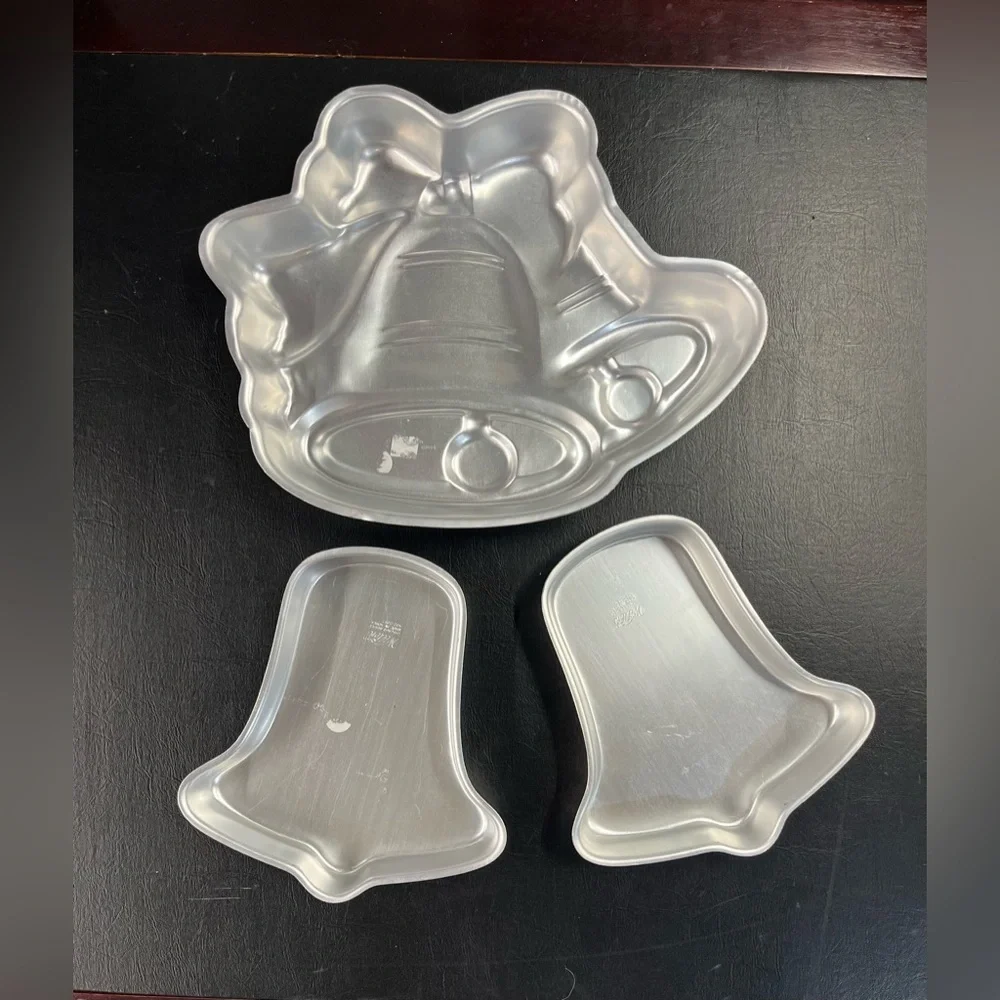 🔥Wilton cake pans - bells (3)